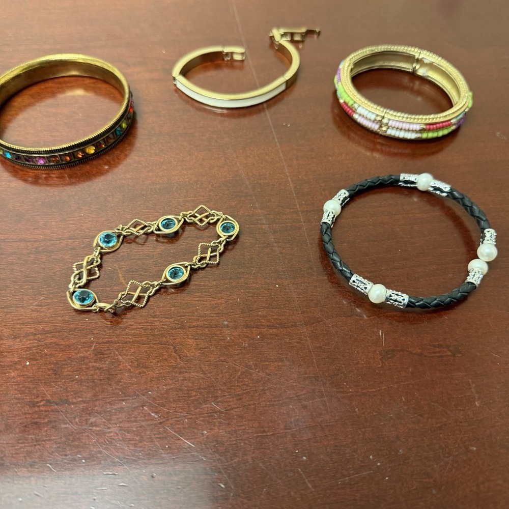 Lot‎ of 5 Mixed Fashion Bracelets Bangles Beaded Rhinestone Enamel Faux Pearl